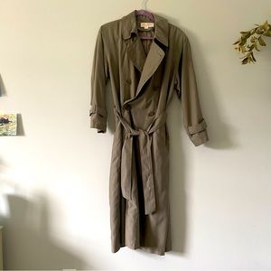 Brooks Brothers khaki trench coat, size 4 petite